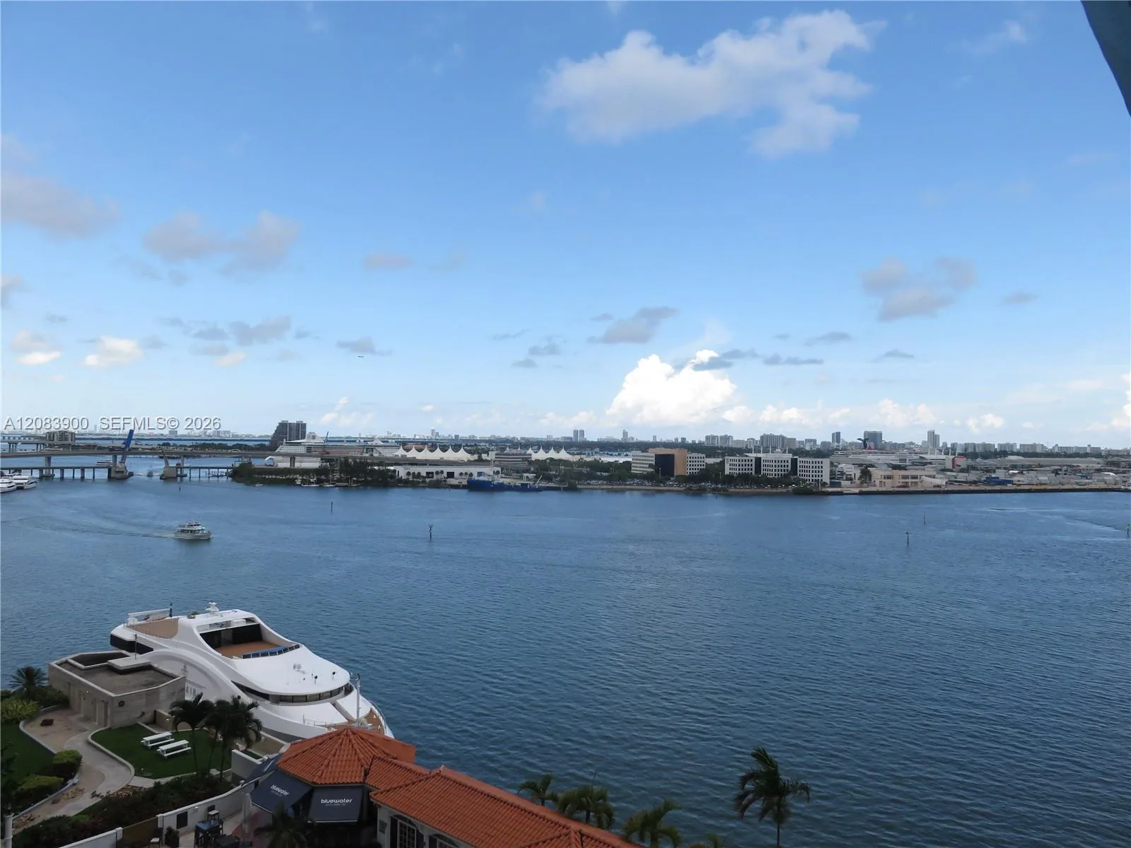 335 S Biscayne Blvd # 1508, Miami, FL 33131