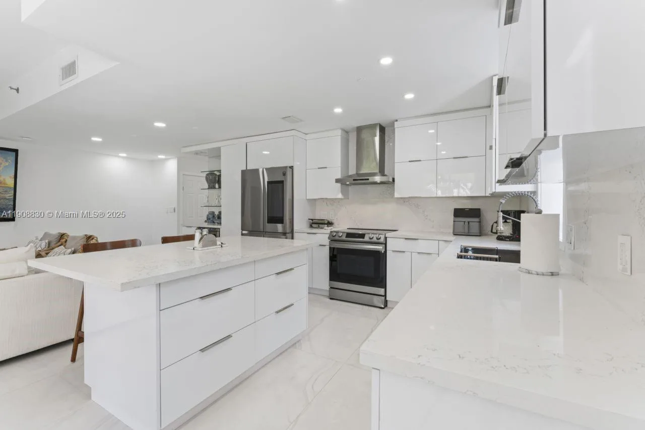 19217 Fisher Island Dr # 19217, Miami Beach, FL 33109 photo 12