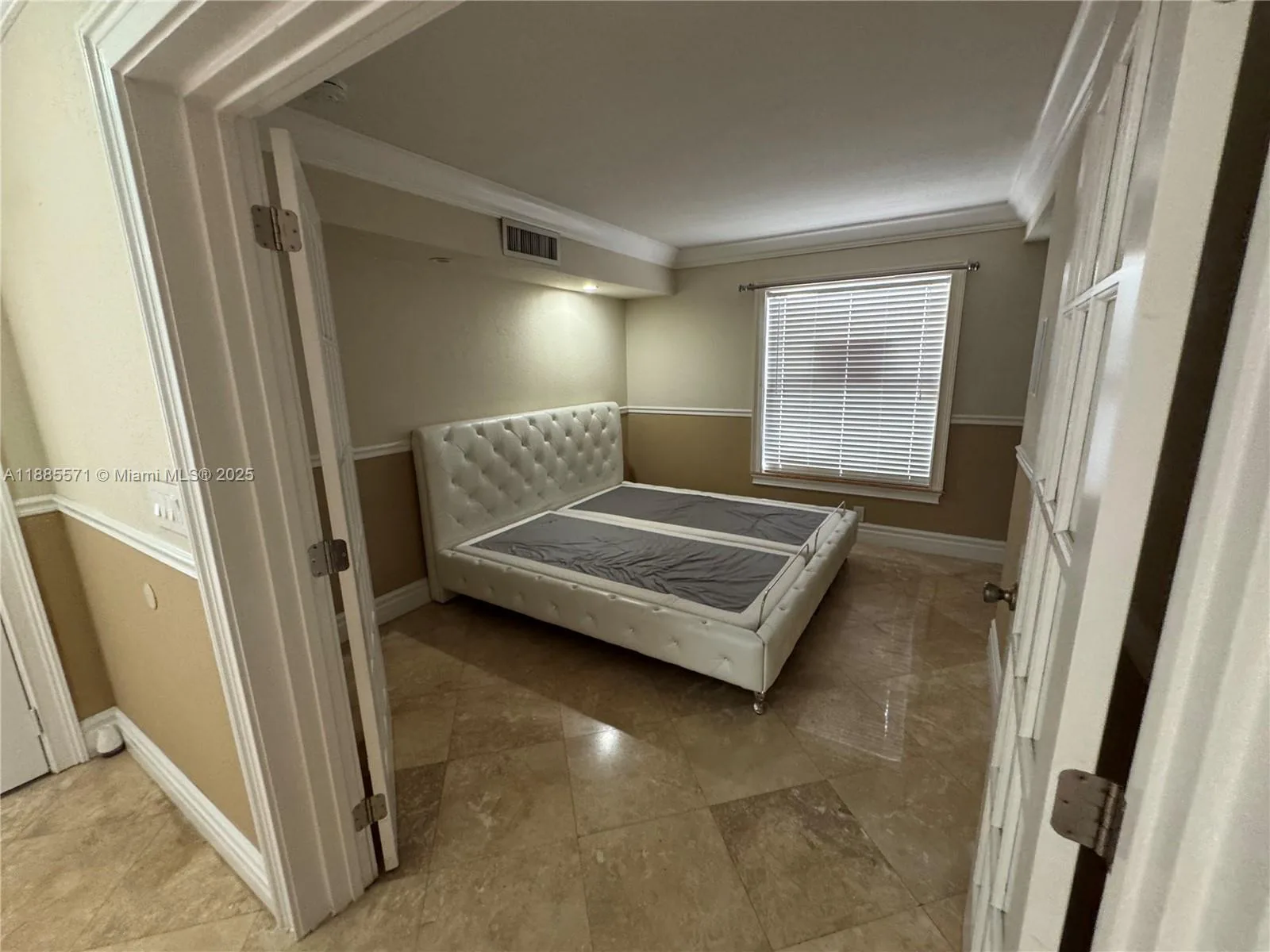 10115 NW 4th Ln # 3-8, Miami, FL 33172 photo 9