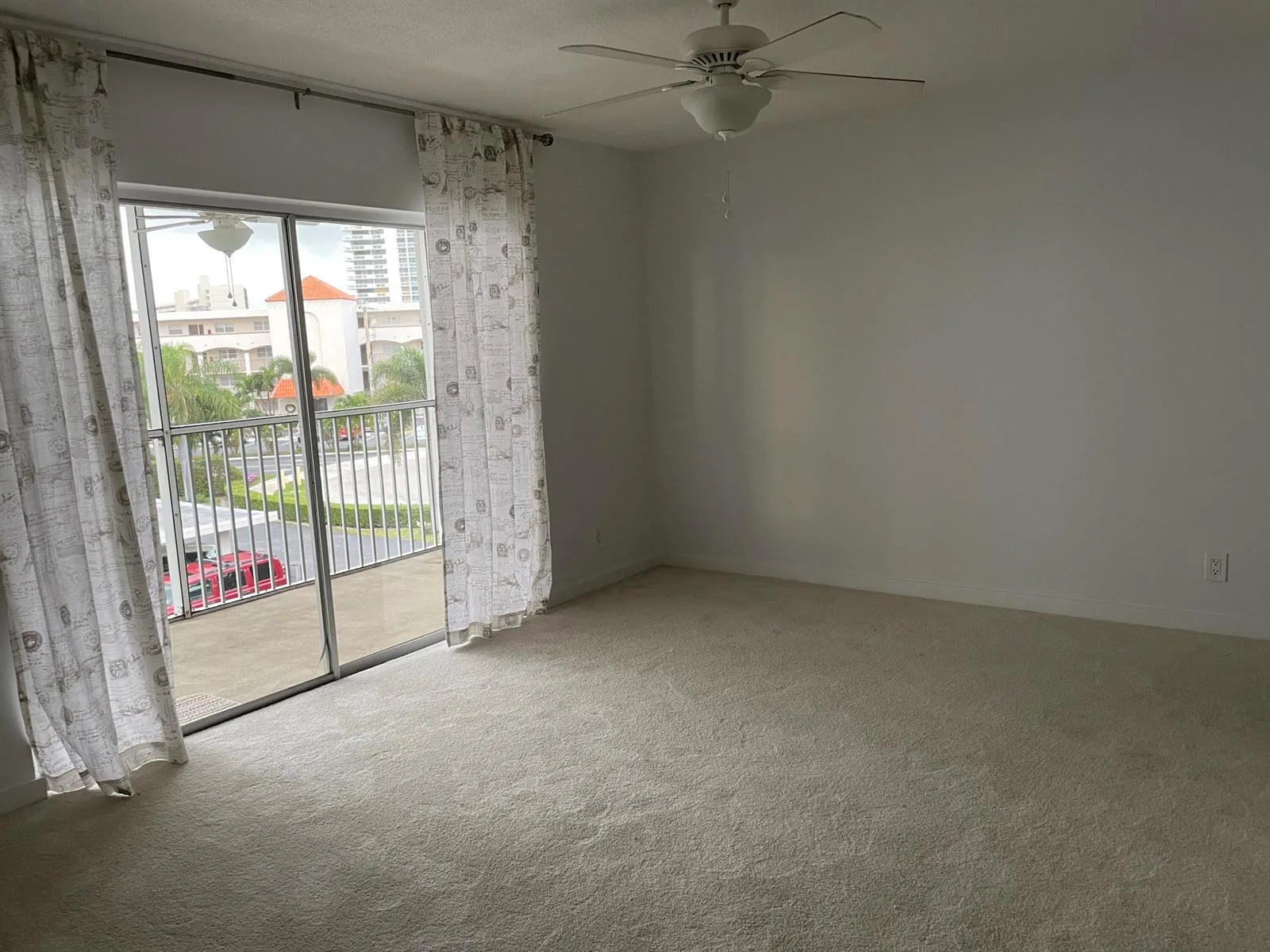 37 Yacht Club Drive # 303, North Palm Beach, FL 33408 photo 8