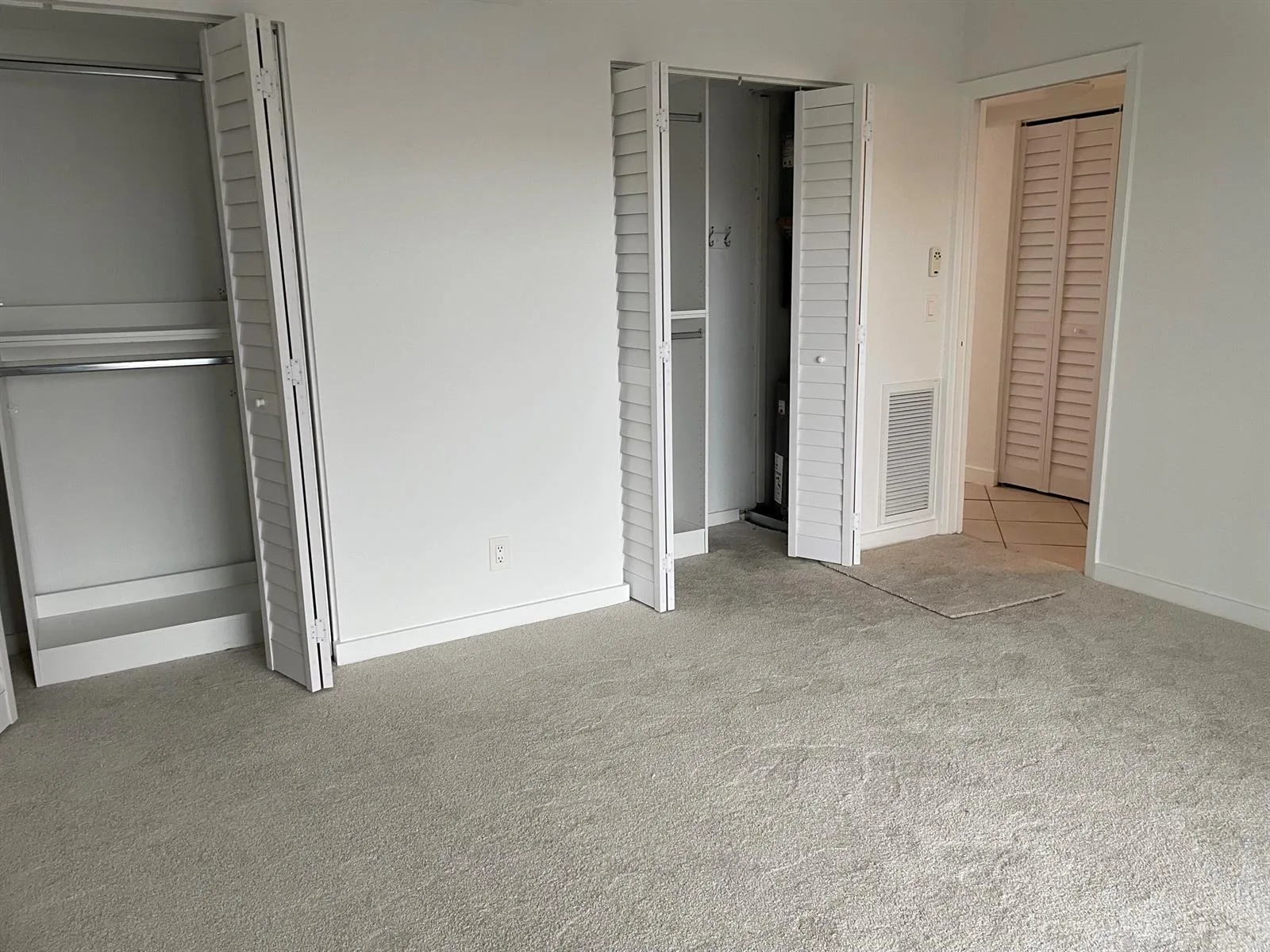37 Yacht Club Drive # 303, North Palm Beach, FL 33408 photo 9
