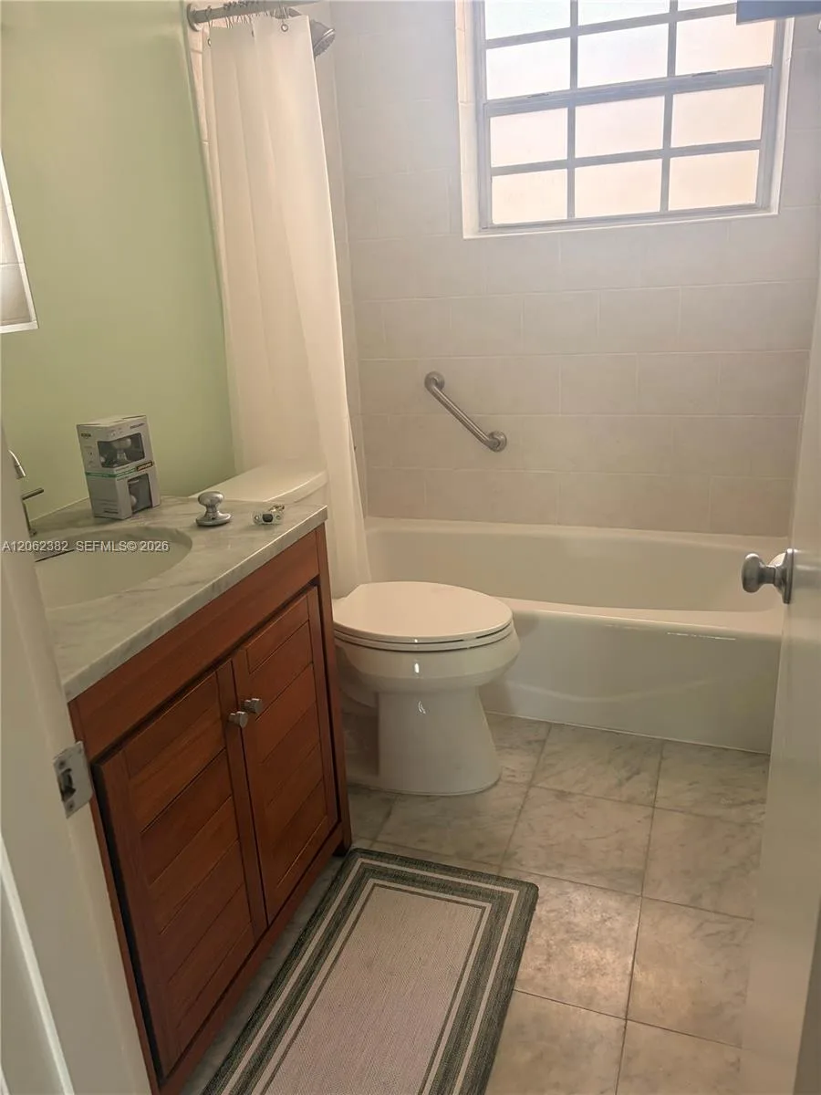 251 Galen Dr # 302, Key Biscayne, FL 33149 photo 10