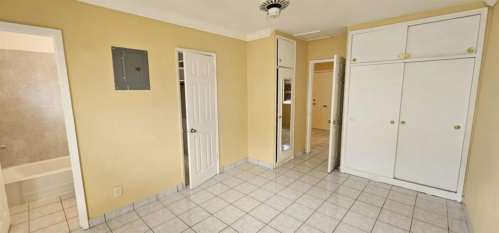 2211 Lincoln Street # 11, Hollywood, FL 33020