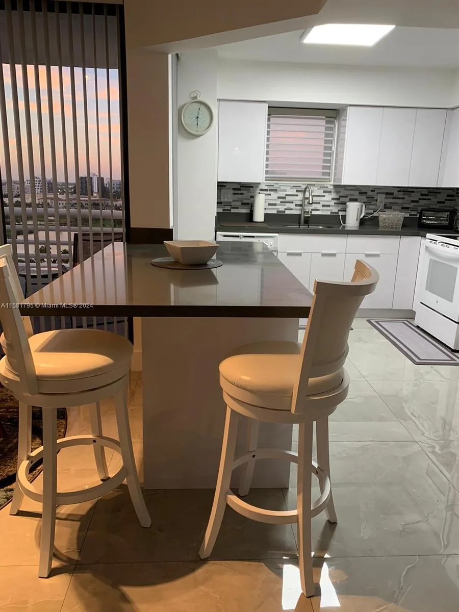 3300 NE 192nd St # 1506, Aventura, FL 33180 photo 7