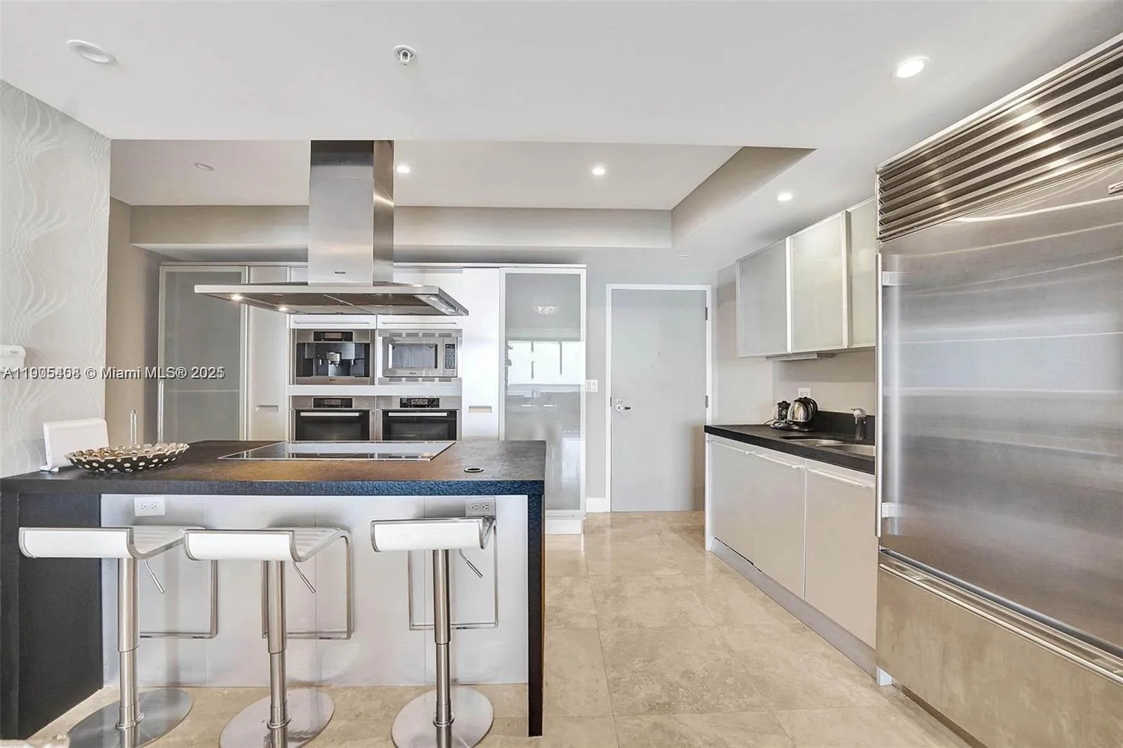 18201 Collins Ave # 5202, Sunny Isles Beach, FL 33160 photo 7