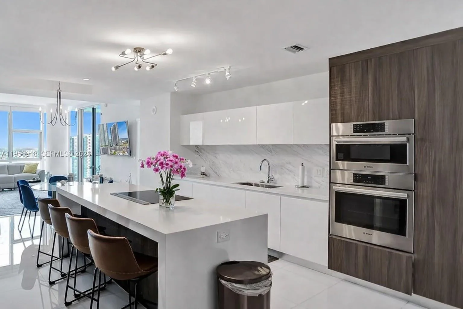 851 NE 1st Ave # 2401, Miami, FL 33132