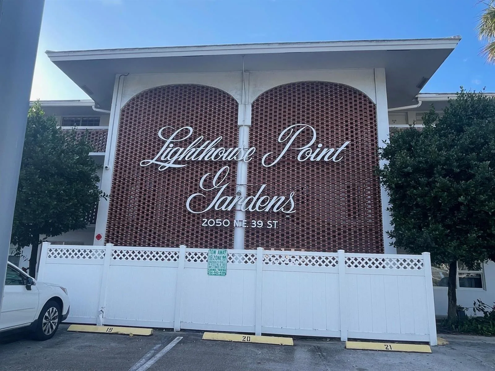 2050 NE 39th Street # 211w, Lighthouse Point, FL 33064