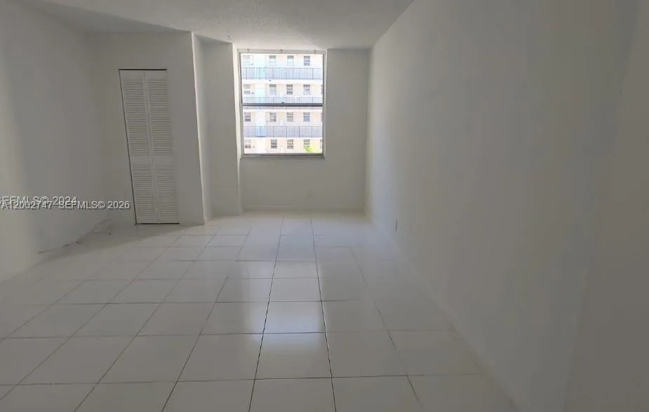 2935 NE 163rd St # 4Q, North Miami Beach, FL 33160 photo 6