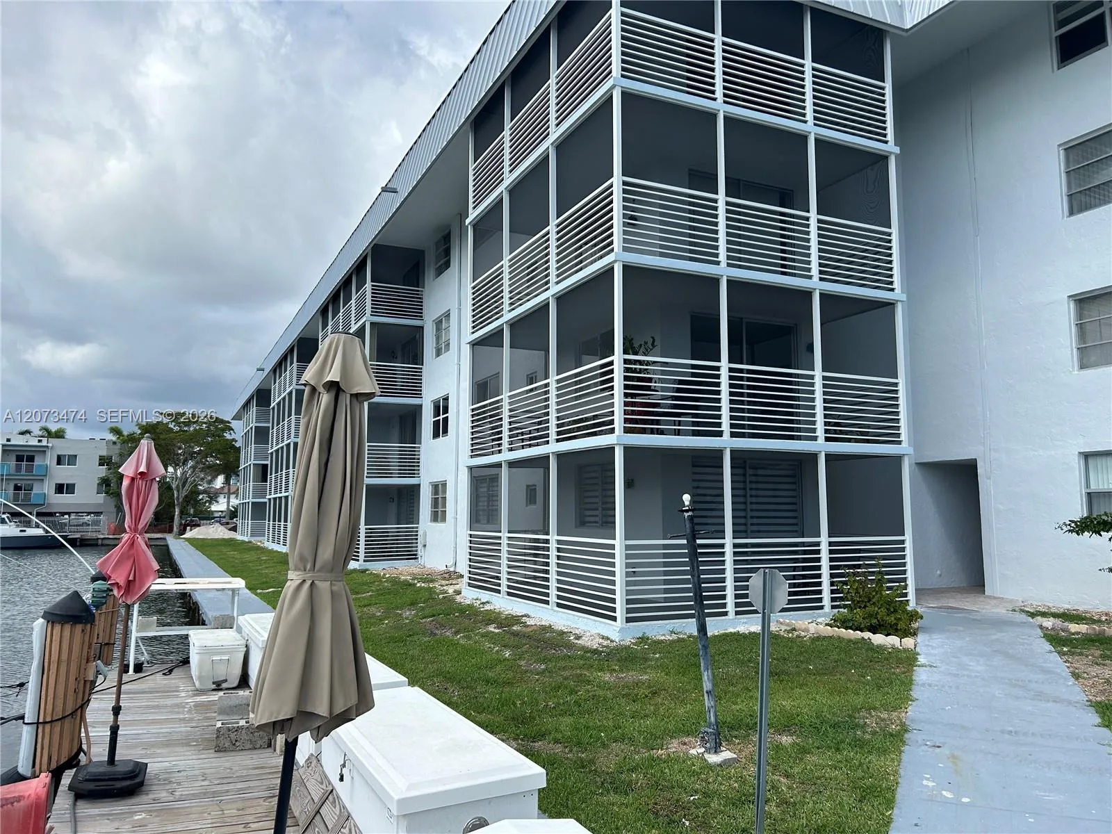3550 NE 169th St # 304, North Miami Beach, FL 33160