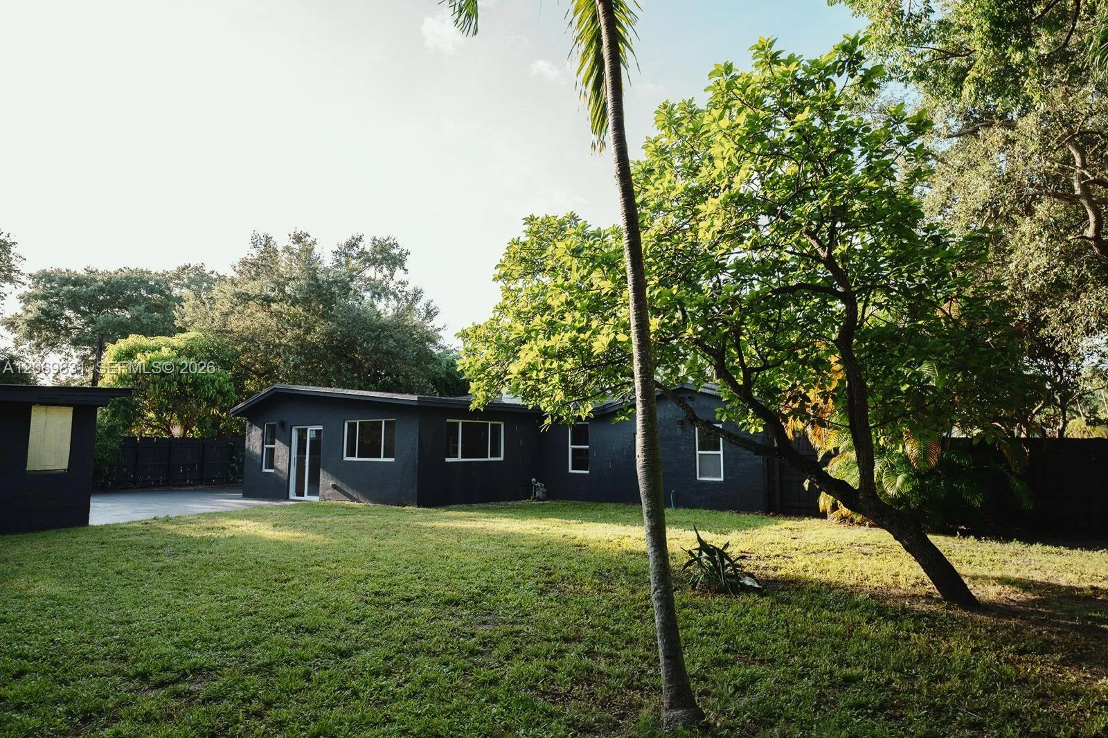 801 NE 144th St, North Miami, FL 33161 photo 3