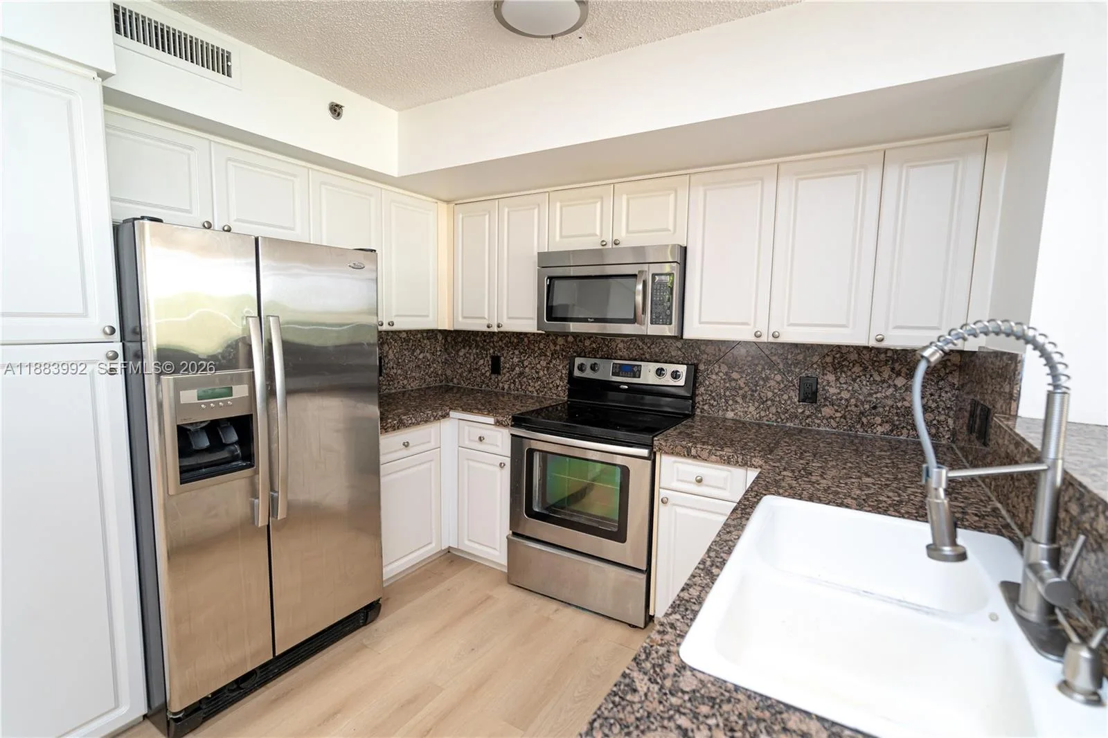 19601 E Country Club Dr # 7308, Aventura, FL 33180 photo 6