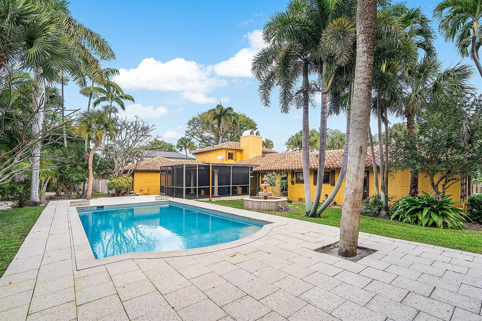 334 Palm Trail, Delray Beach, FL 33483 photo 11