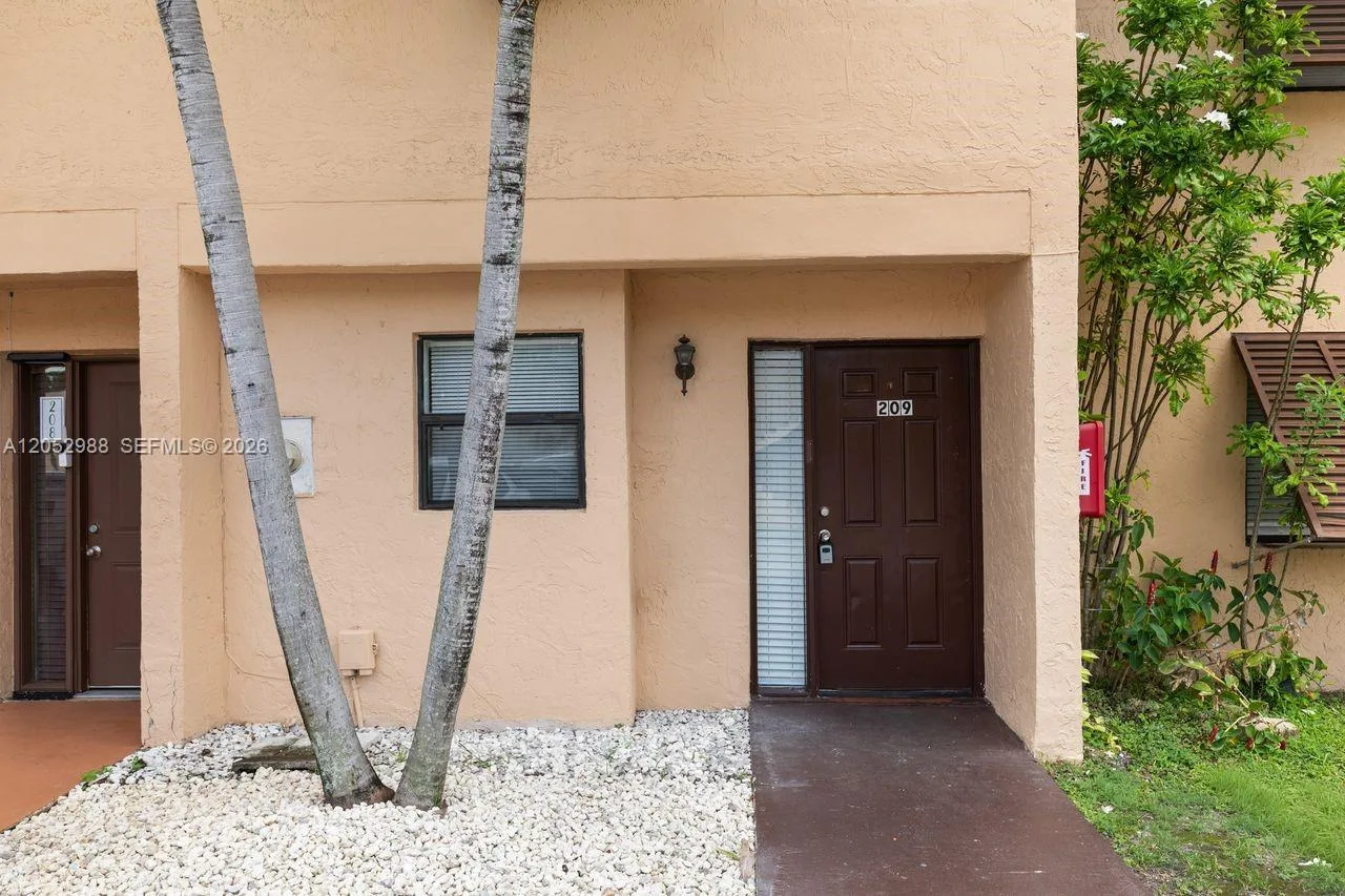 6854 NW 173rd Dr # 209, Hialeah, FL 33015 photo 2