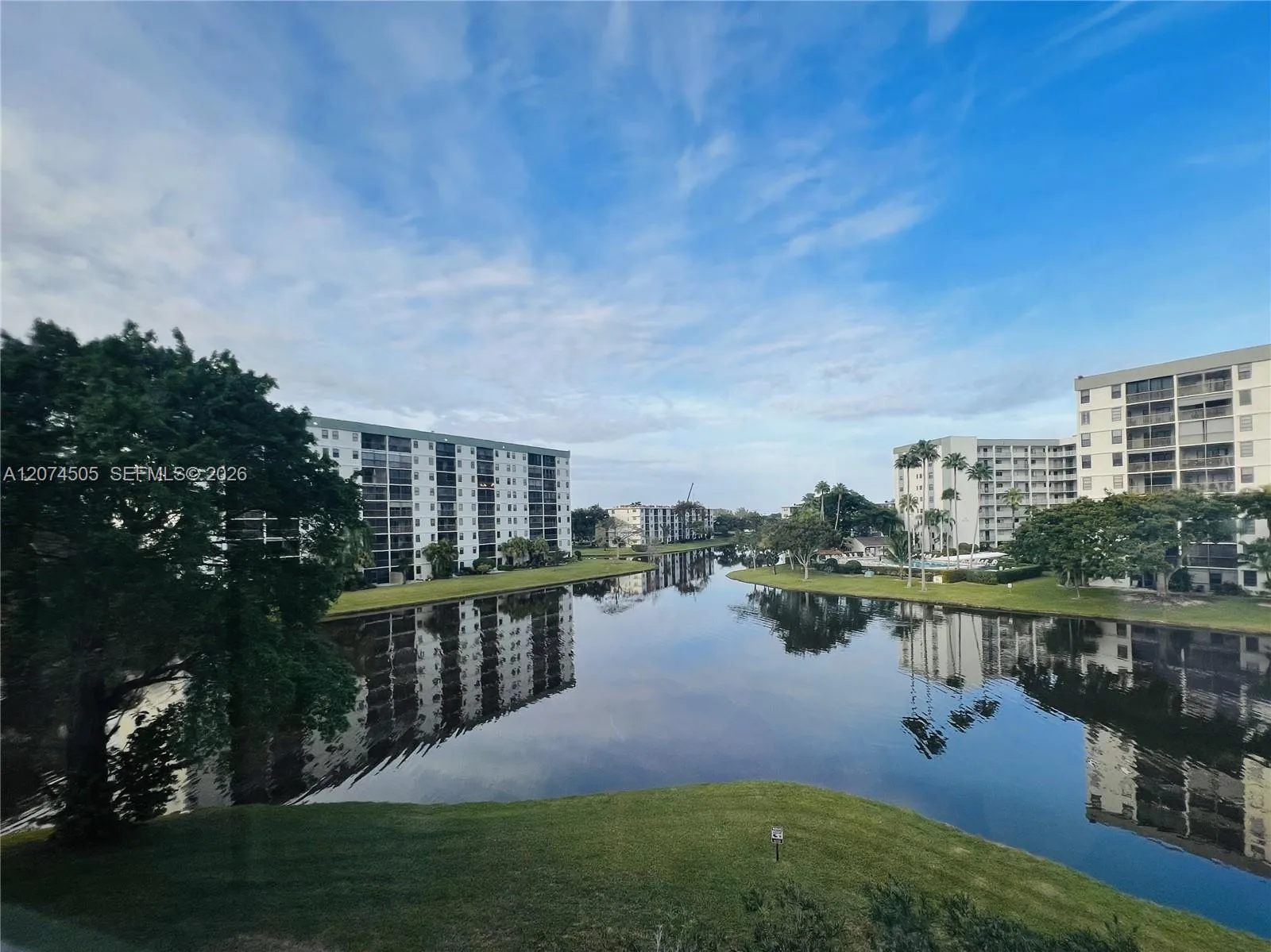 2309 S Cypress Bend Dr # 414C, Pompano Beach, FL 33069 photo 12