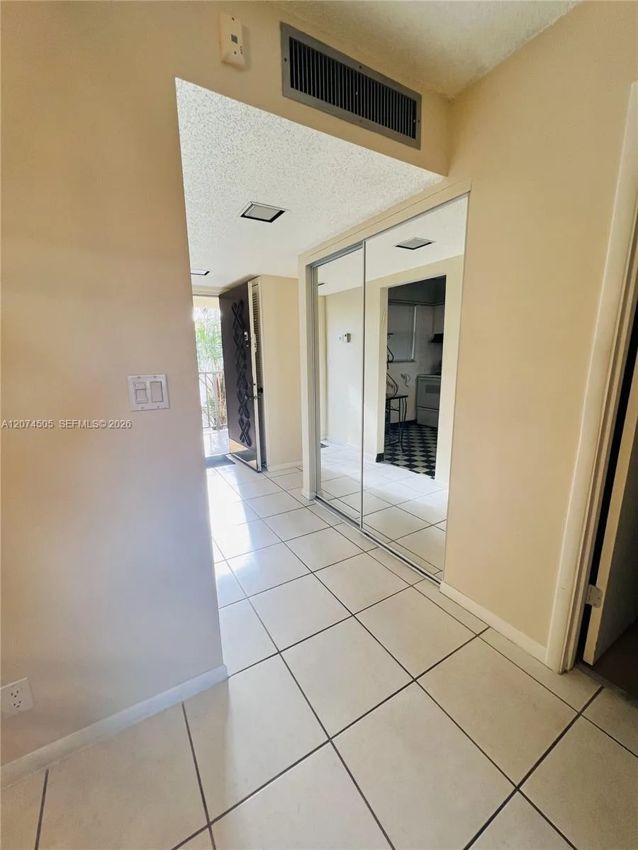 2309 S Cypress Bend Dr # 414C, Pompano Beach, FL 33069 photo 9