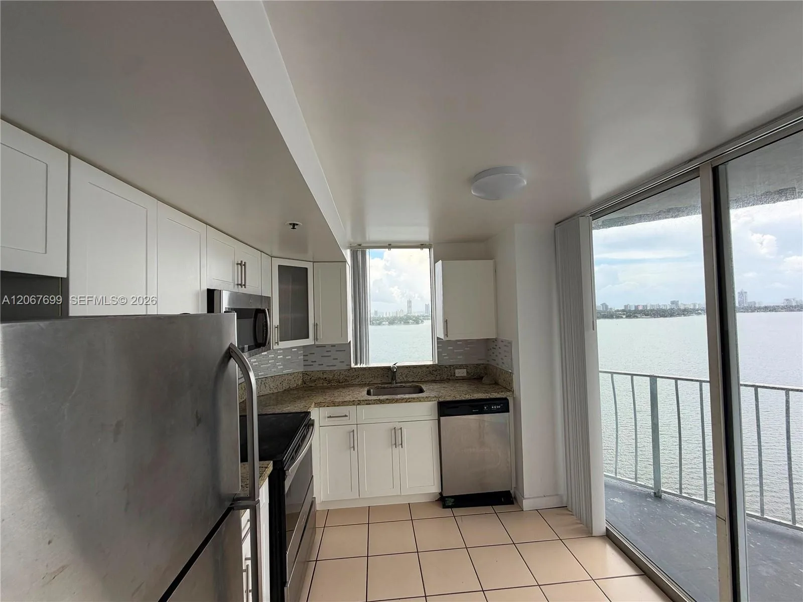 7601 E Treasure Dr # 2220, North Bay Village, FL 33141 photo 2