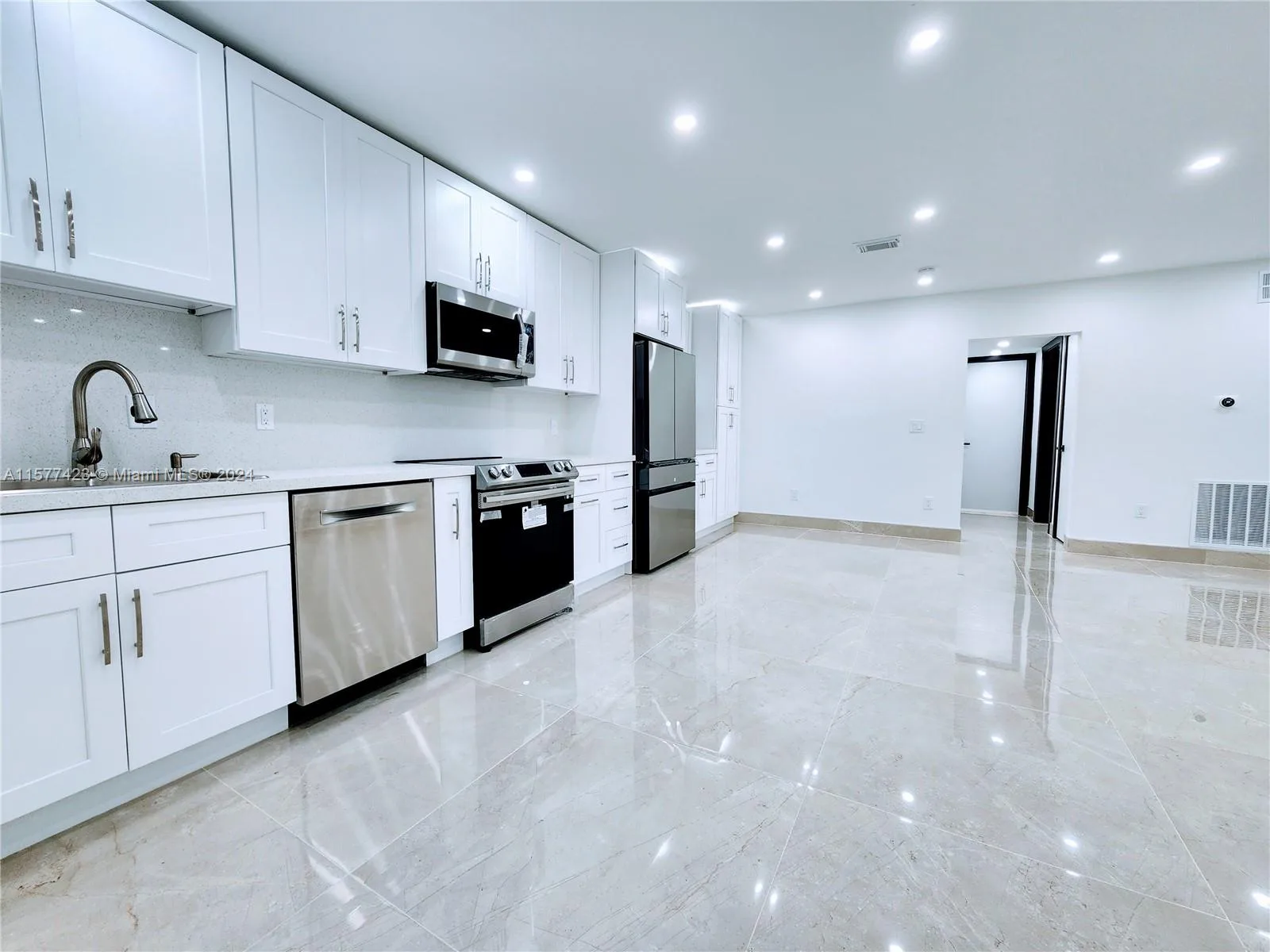 11930 NE 19th Dr # 3, North Miami, FL 33181