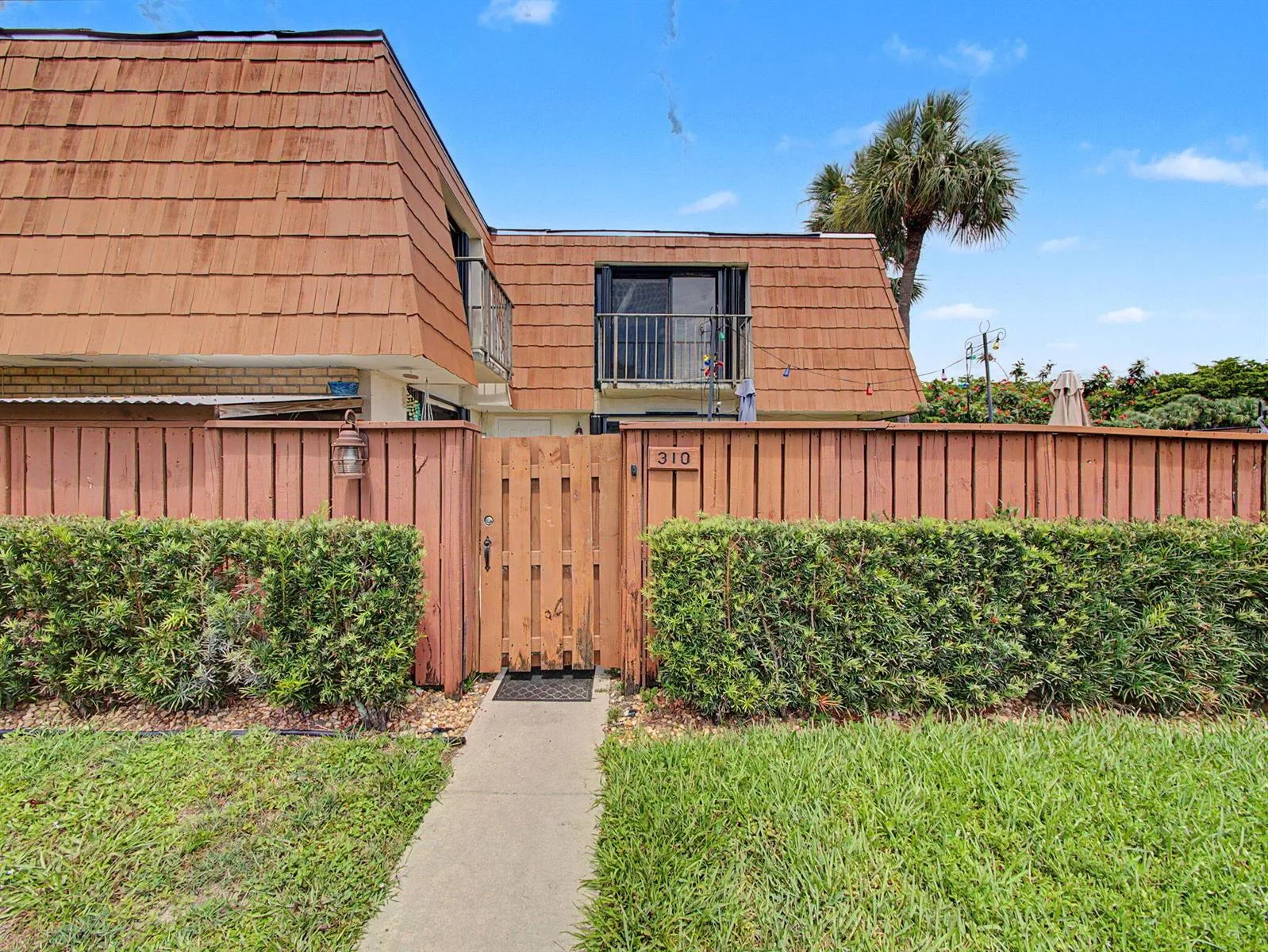 310 Buttonwood Lane # B, Boynton Beach, FL 33436