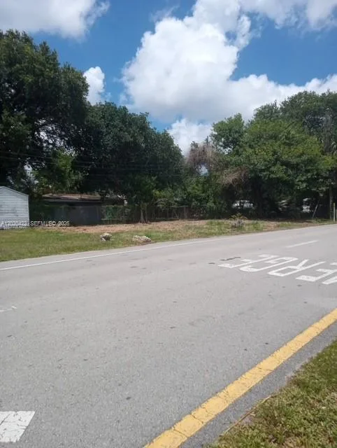 2410 NW 167 St, Miami Gardens, FL 33056 photo 4