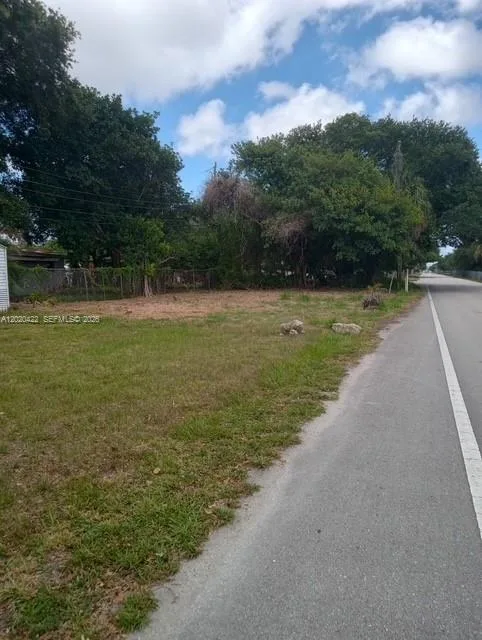 2410 NW 167 St, Miami Gardens, FL 33056 photo 9