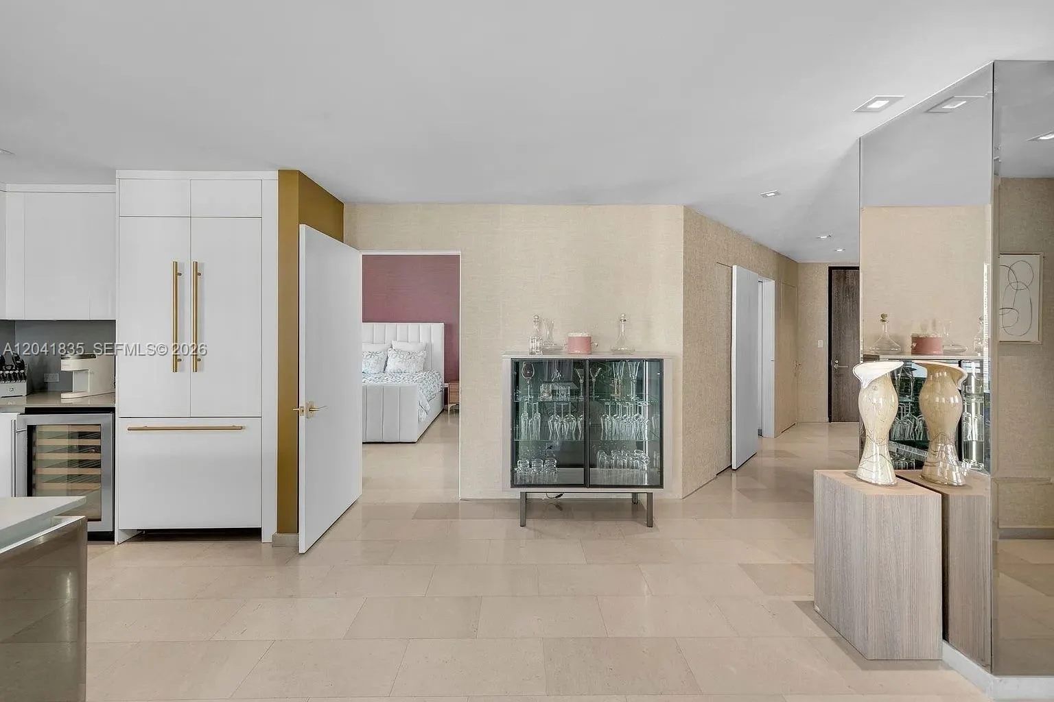 88 SW 7th St # 1212, Miami, FL 33130 photo 7