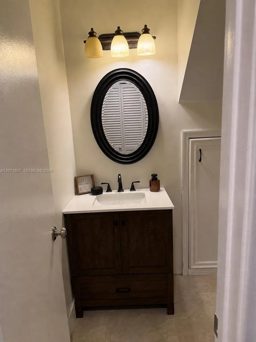 7483 SW 109th Ave, Miami, FL 33173 photo 2