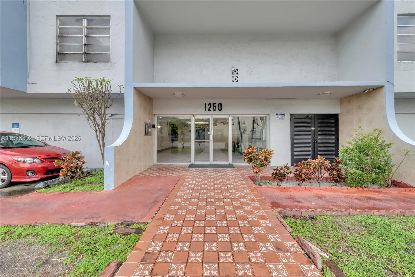 1250 NE 125th St # 311C, North Miami, FL 33161 photo 2