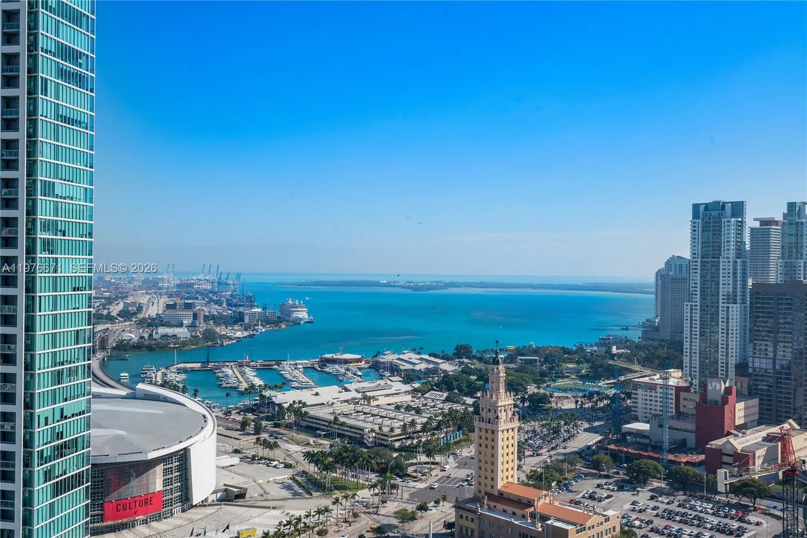 851 NE 1st Ave # 3203, Miami, FL 33132