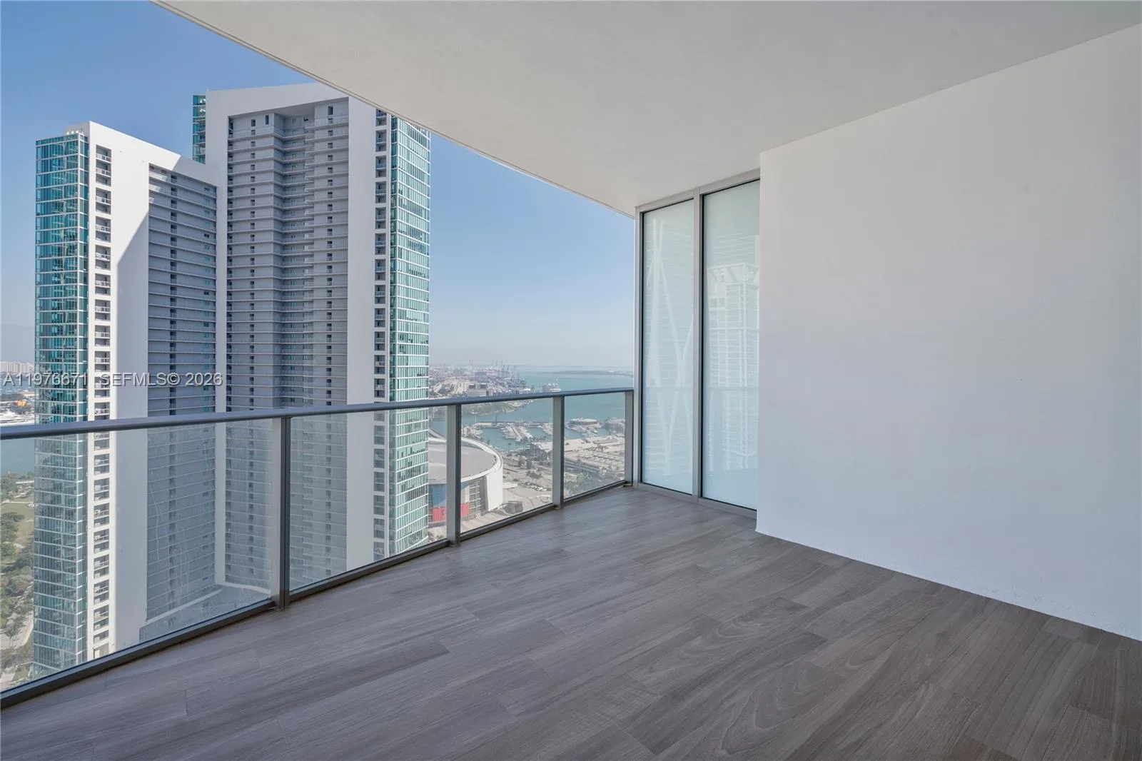 851 NE 1st Ave # 3203, Miami, FL 33132 photo 6