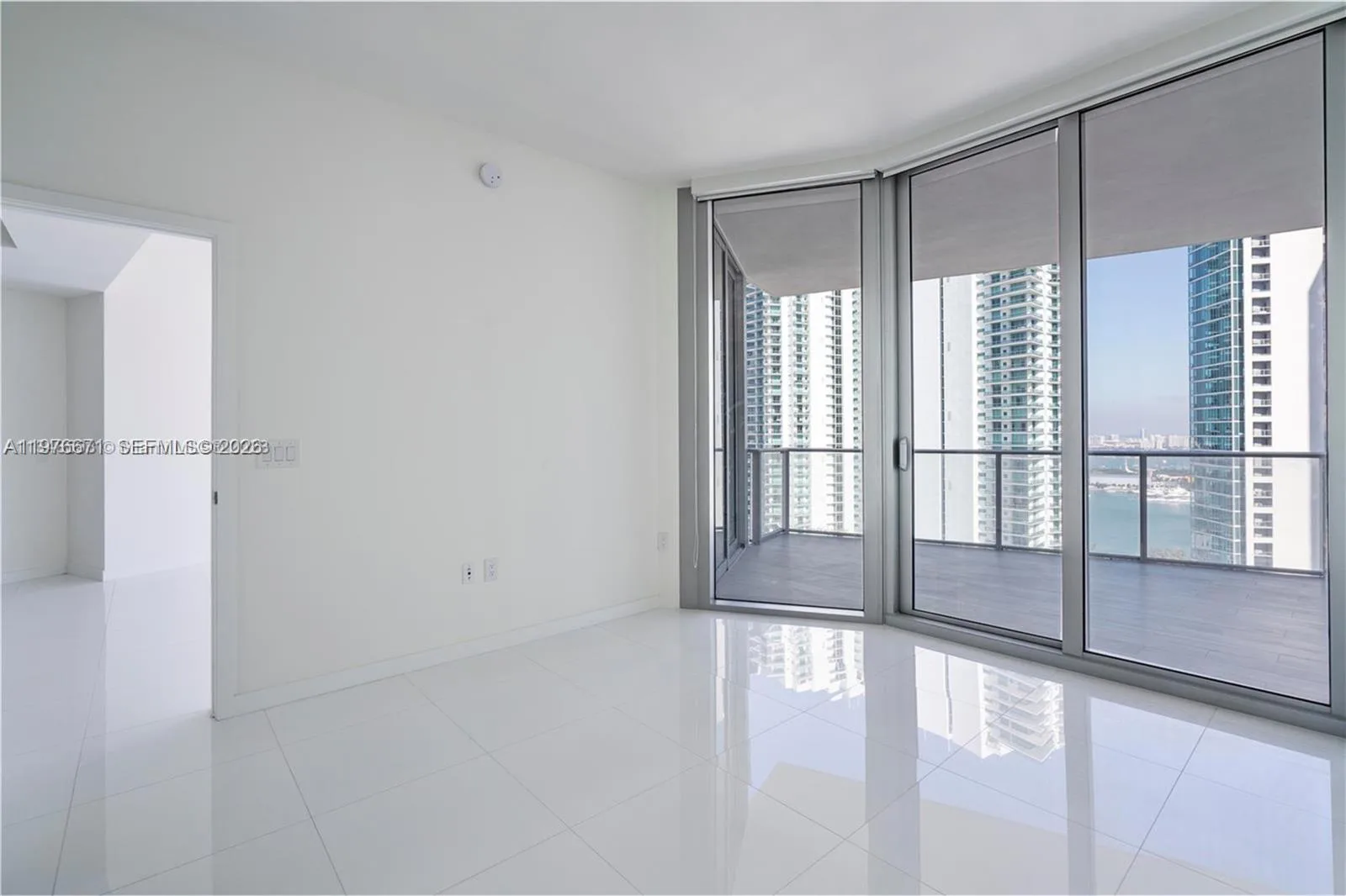 851 NE 1st Ave # 3203, Miami, FL 33132 photo 9