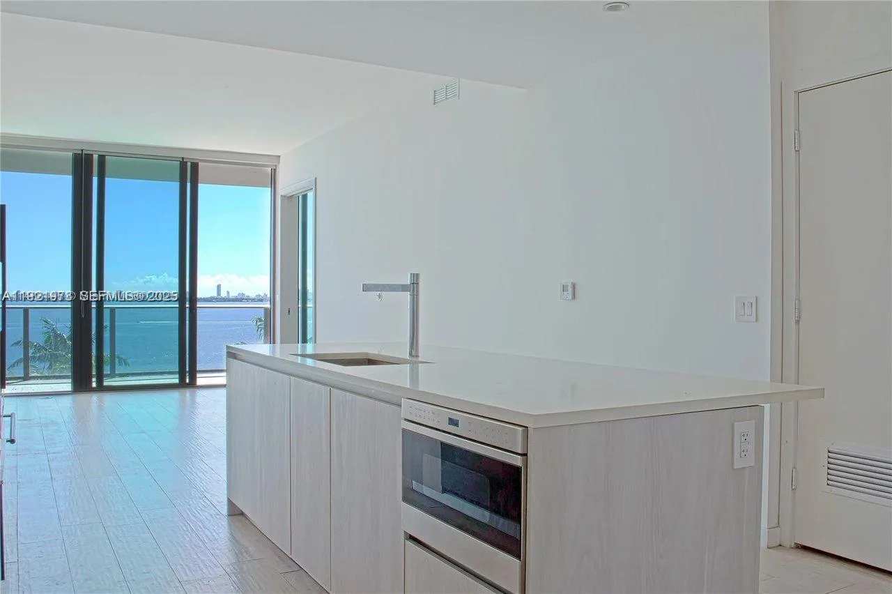 480 NE 31st St # 804, Miami, FL 33137 photo 4