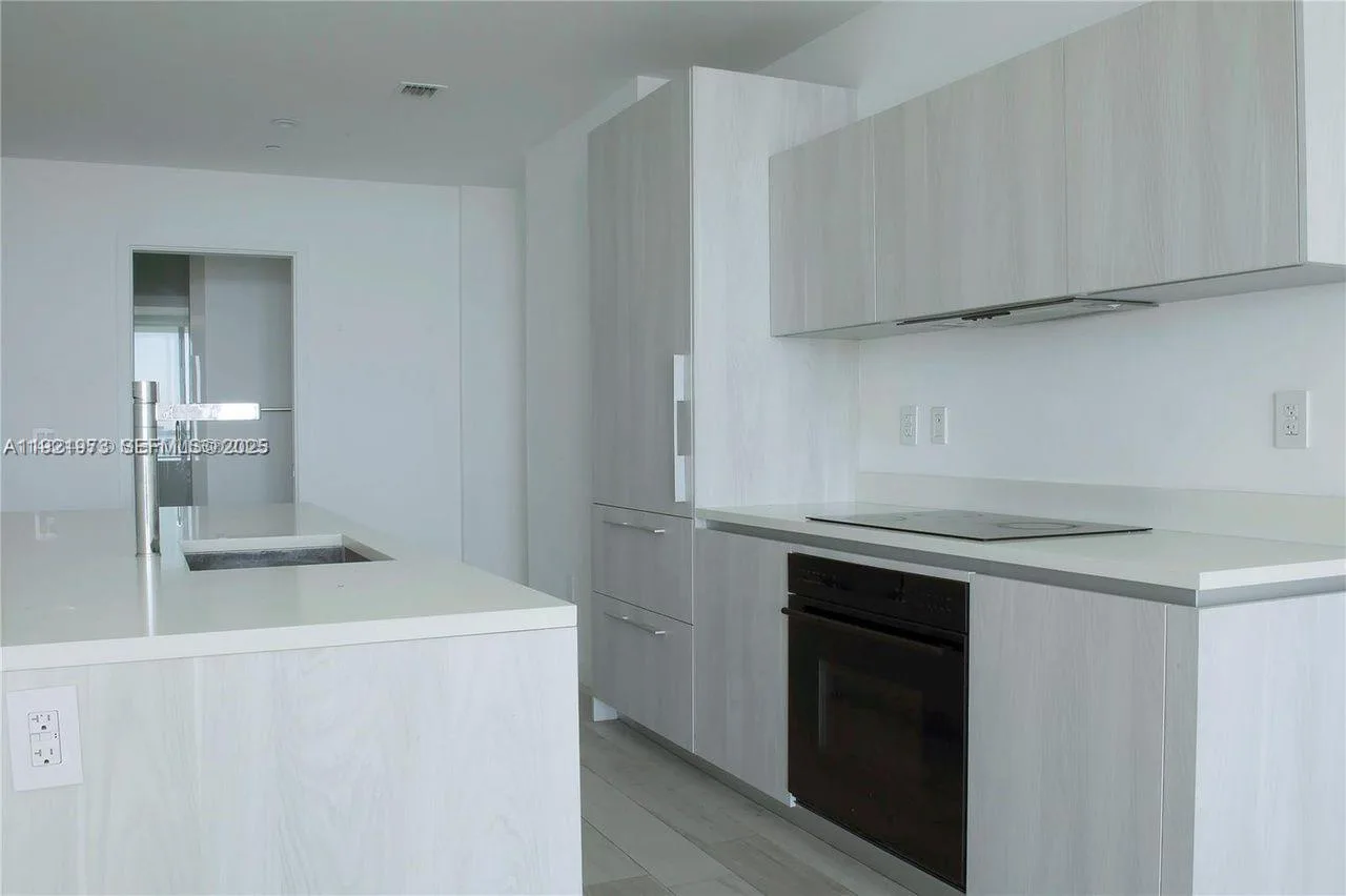 480 NE 31st St # 804, Miami, FL 33137 photo 5
