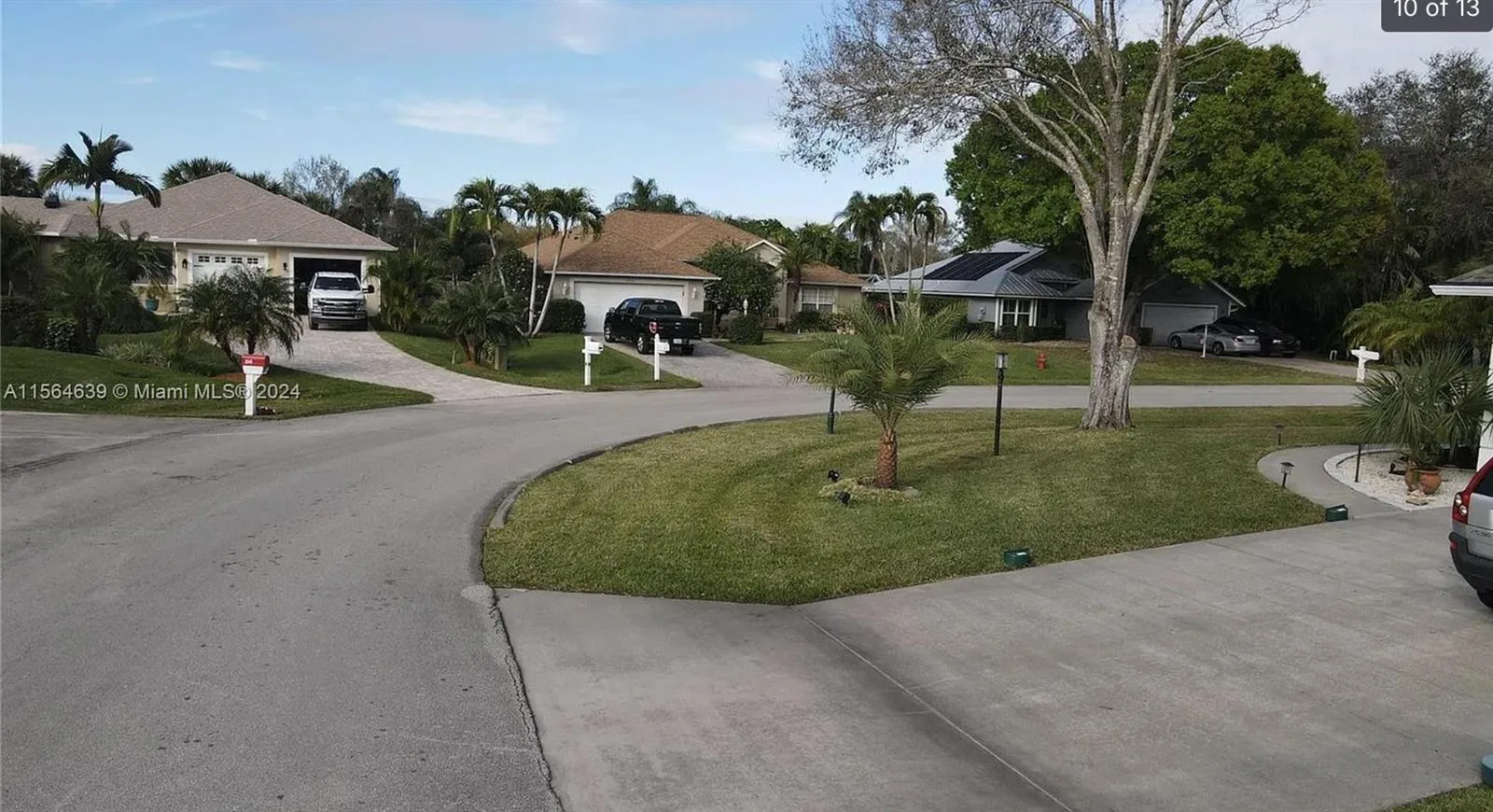 755 38th Court, Vero Beach, FL 32968 photo 3