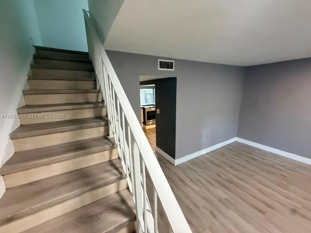 274 NE 141st St # 3C, Miami, FL 33161