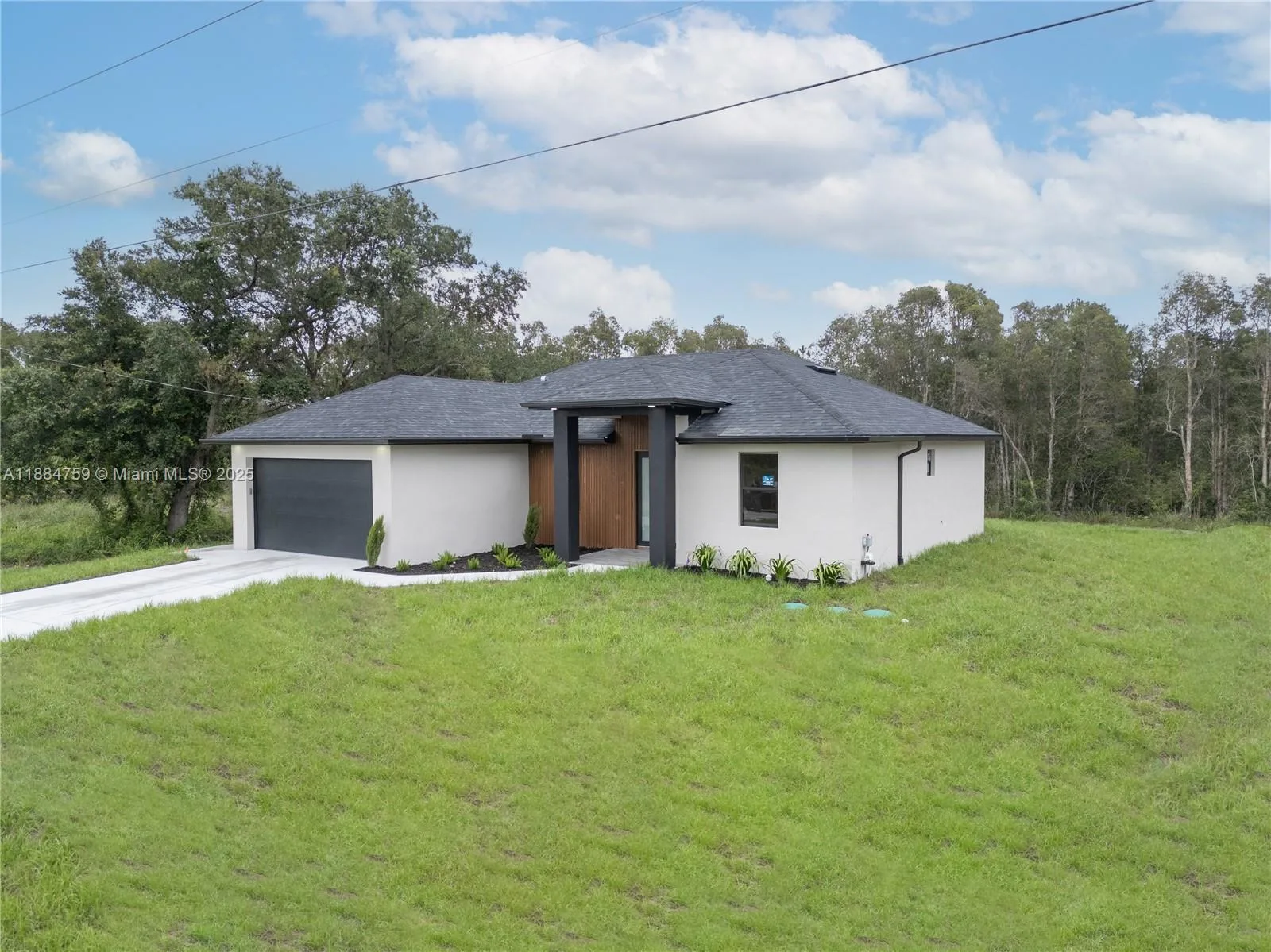 607 Pelee Ave, Lehigh Acres, FL 33974 photo 4