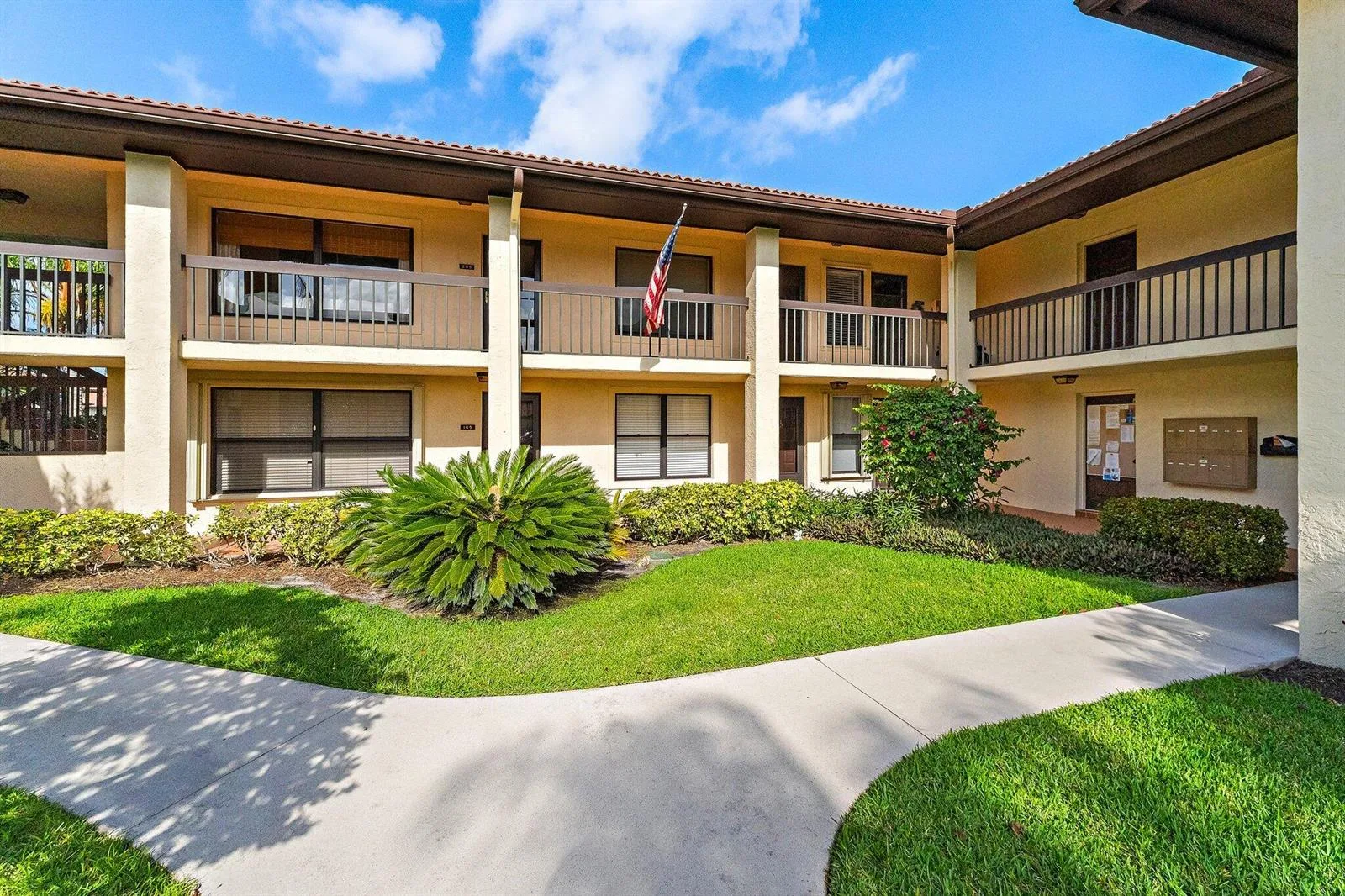 671 SW South River Drive # 105, Stuart, FL 34997 photo 4