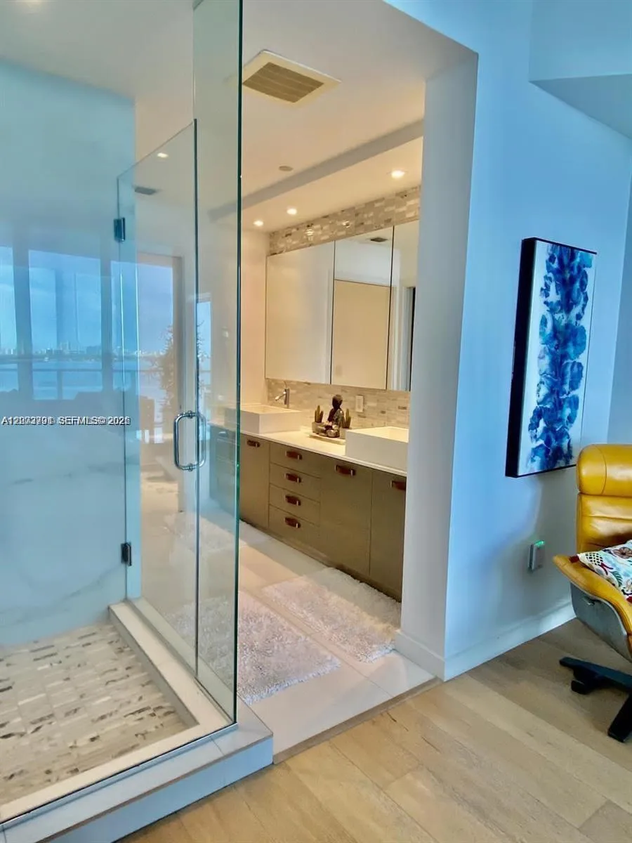 2020 N Bayshore Dr # 1606, Miami, FL 33137 photo 8