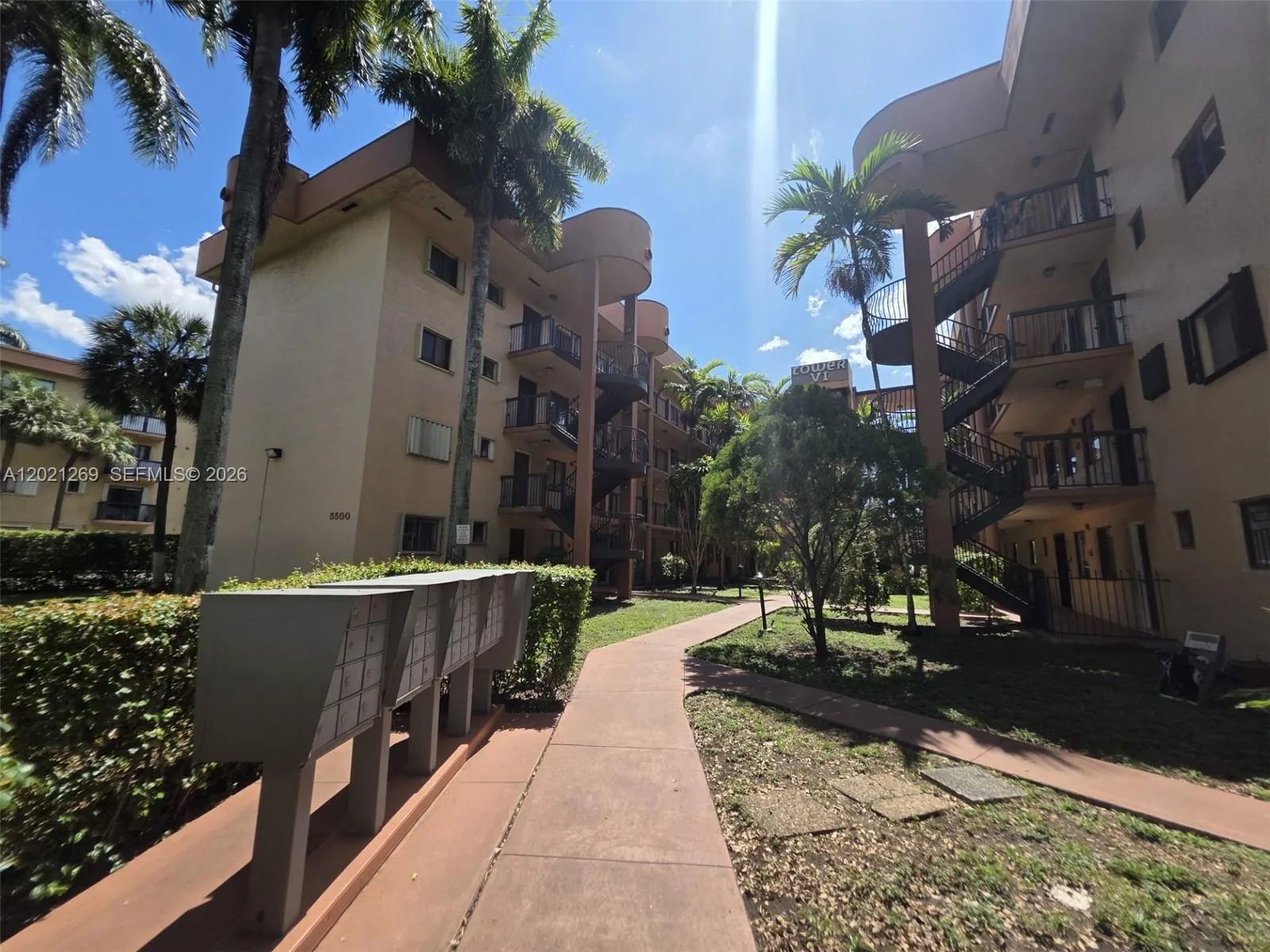 5560 W 21st Ct # 308, Hialeah, FL 33016 photo 3