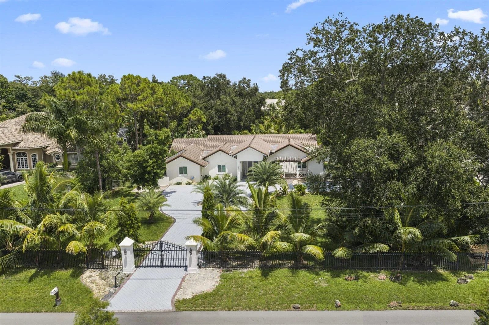 6344 NW 74th Terrace, Parkland, FL 33067 photo 3