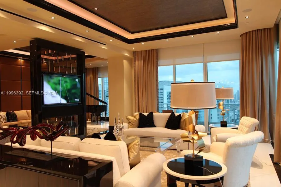 900 Brickell Key Blvd # PH3403, Miami, FL 33131 photo 12