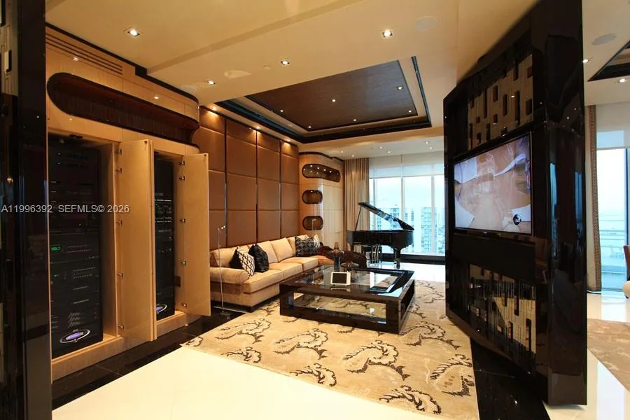 900 Brickell Key Blvd # PH3403, Miami, FL 33131 photo 4