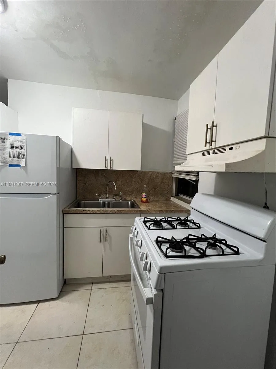 413 NW 33rd St # A, Miami, FL 33127 photo 5