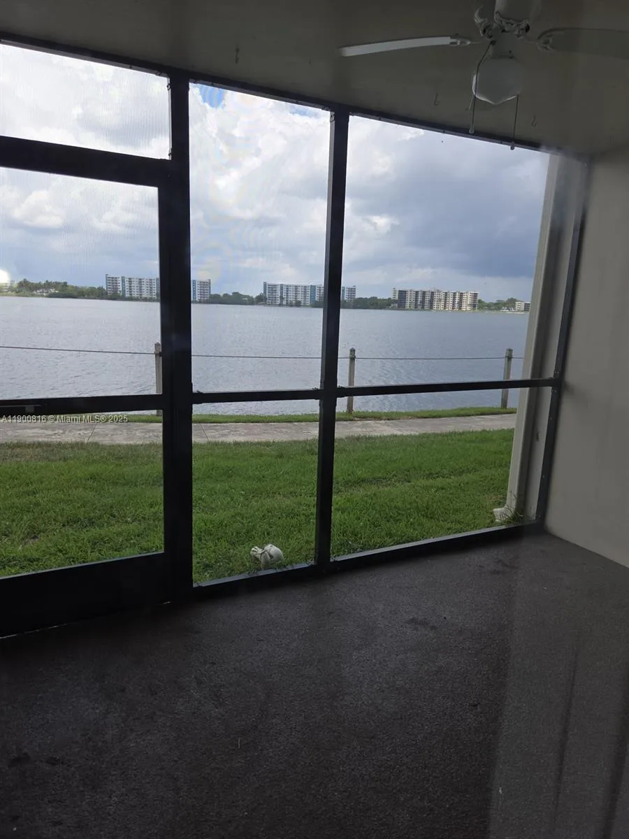 117 Lake Emerald Dr # 108, Oakland Park, FL 33309