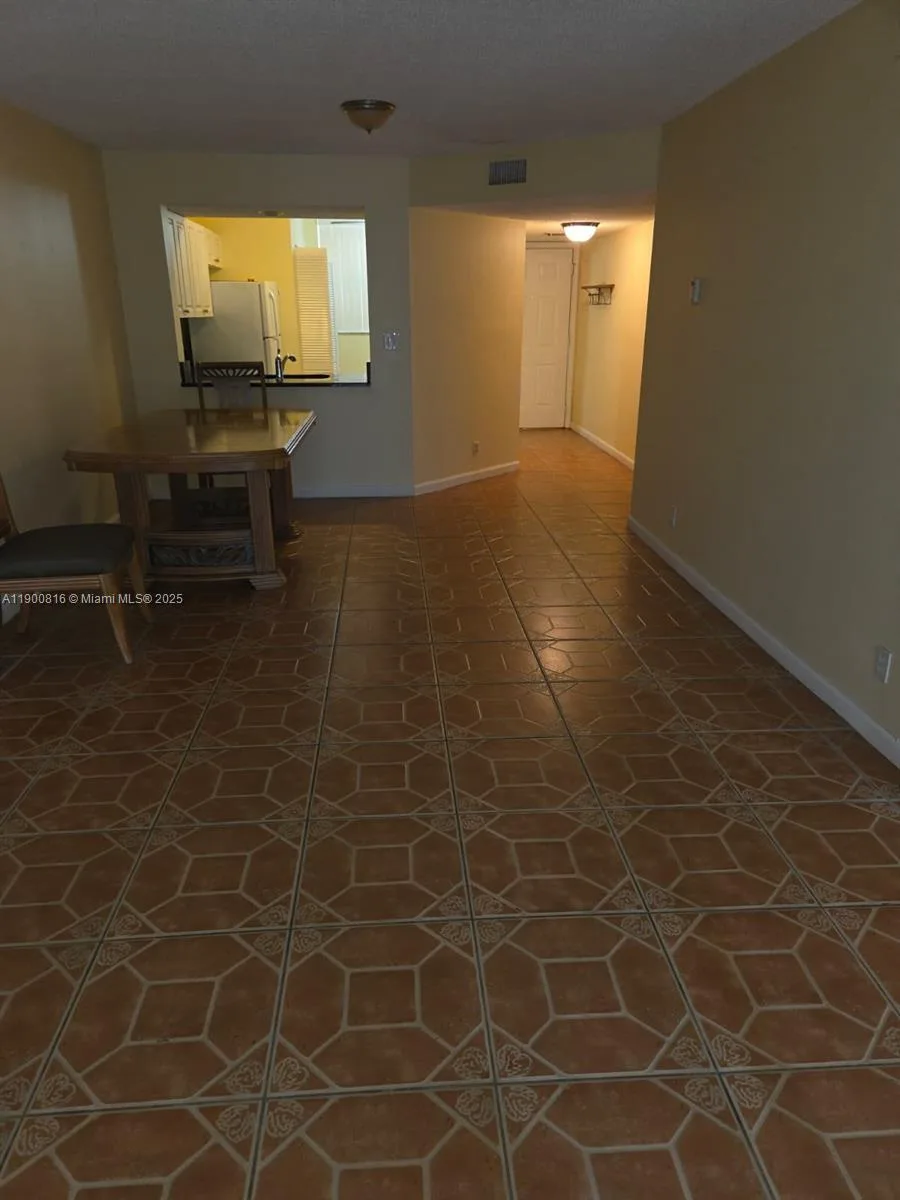 117 Lake Emerald Dr # 108, Oakland Park, FL 33309 photo 3