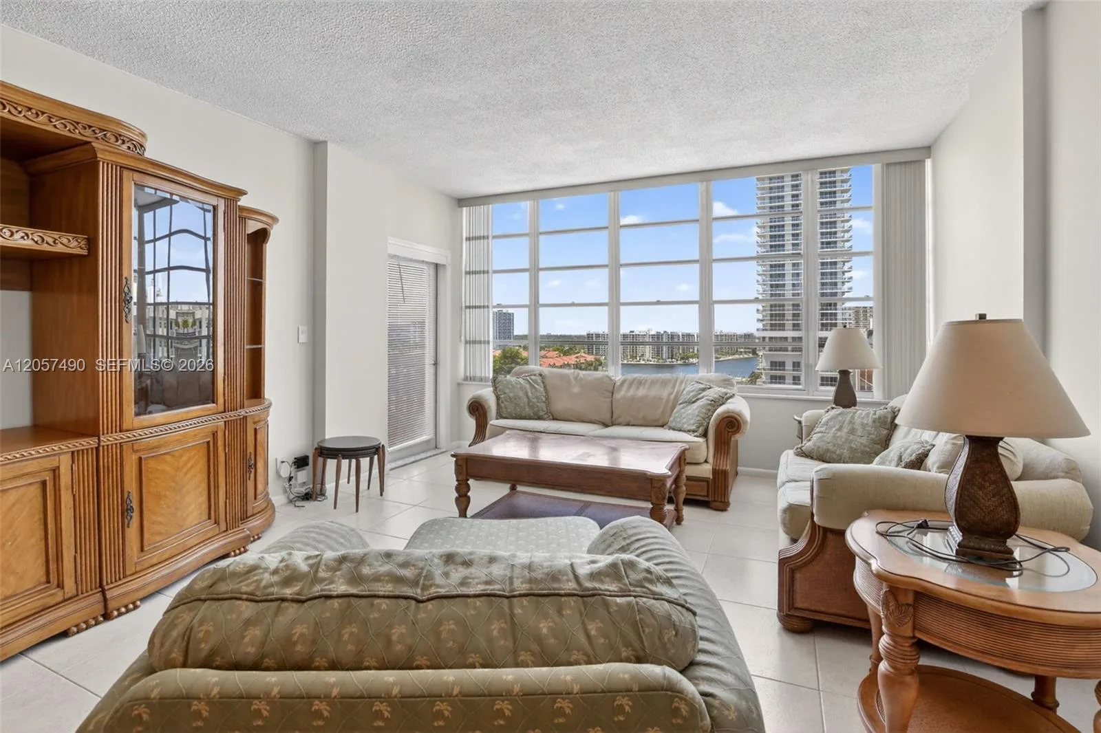 1817 S Ocean Dr # PH-19, Hallandale Beach, FL 33009 photo 2