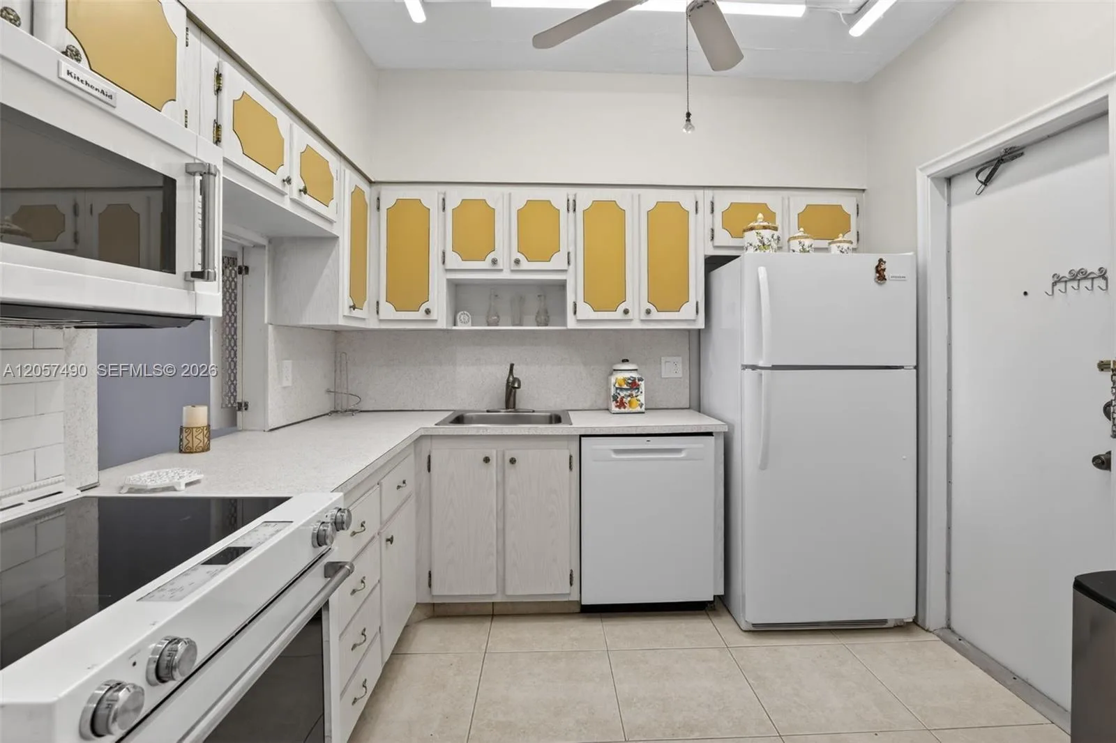 1817 S Ocean Dr # PH-19, Hallandale Beach, FL 33009 photo 7