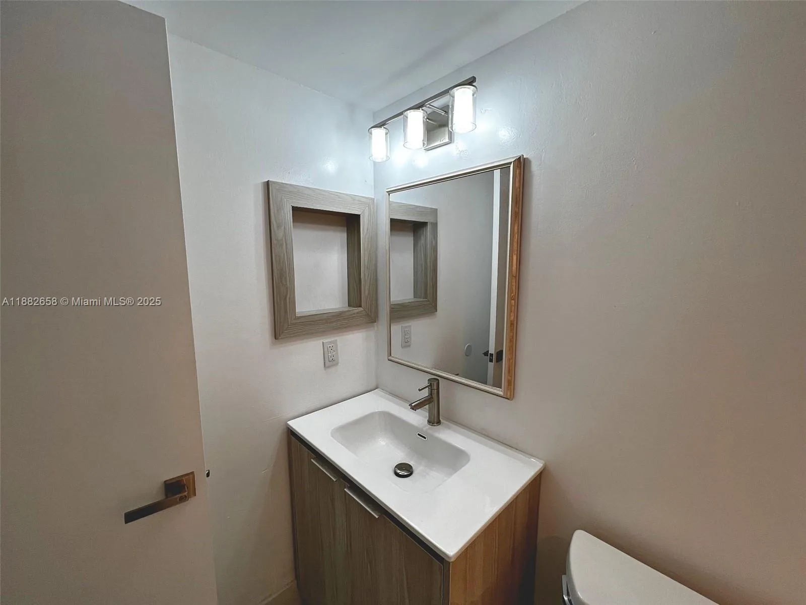200 SW 132nd Way # 203L, Pembroke Pines, FL 33027 photo 4