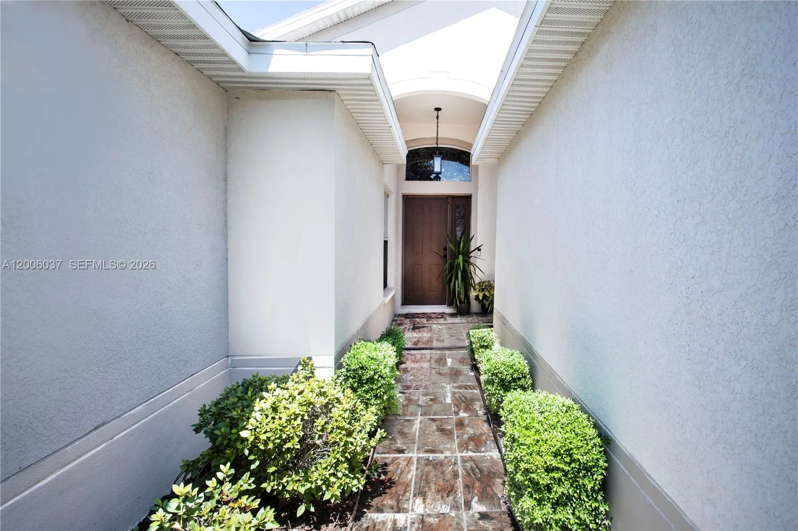 11413 MOUNTAIN BAY DR, Riverview, FL 33569 photo 7