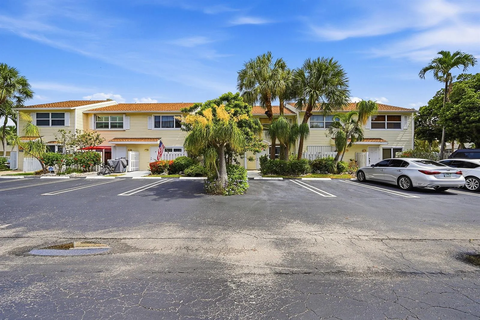 2627 NE 15th Street, Pompano Beach, FL 33062