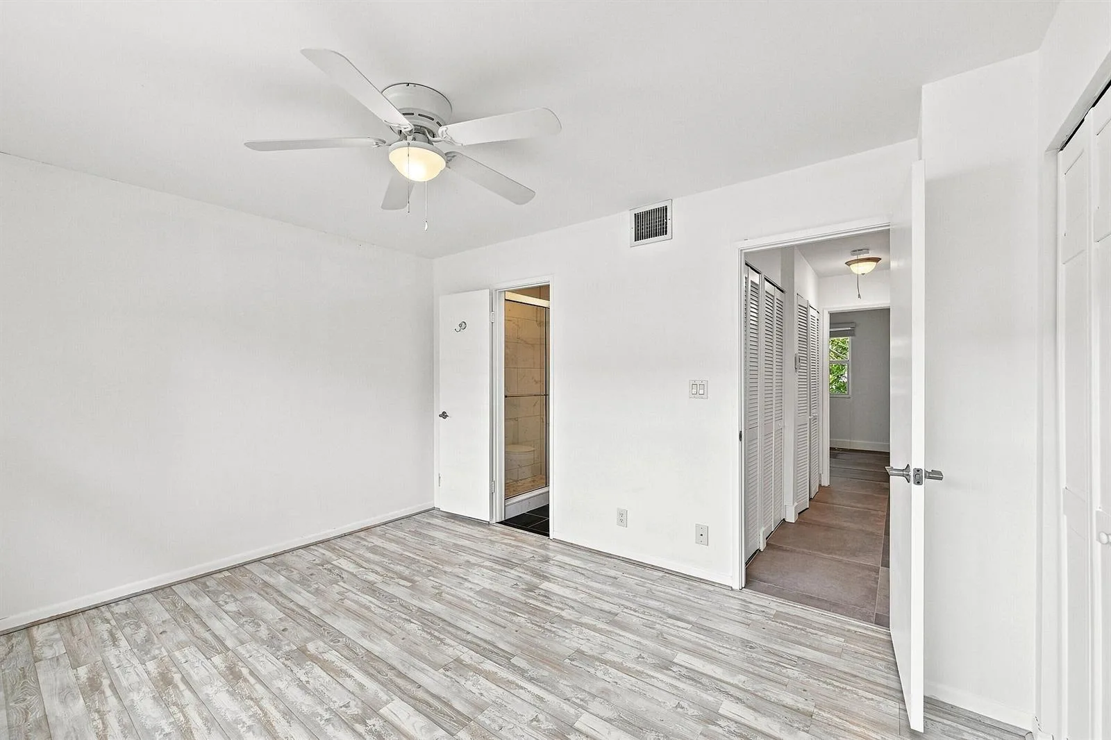 2627 NE 15th Street, Pompano Beach, FL 33062 photo 13
